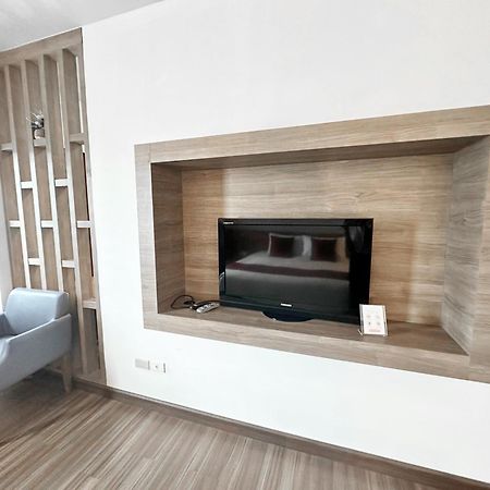 Akelada Hotel Nangrong Kültér fotó