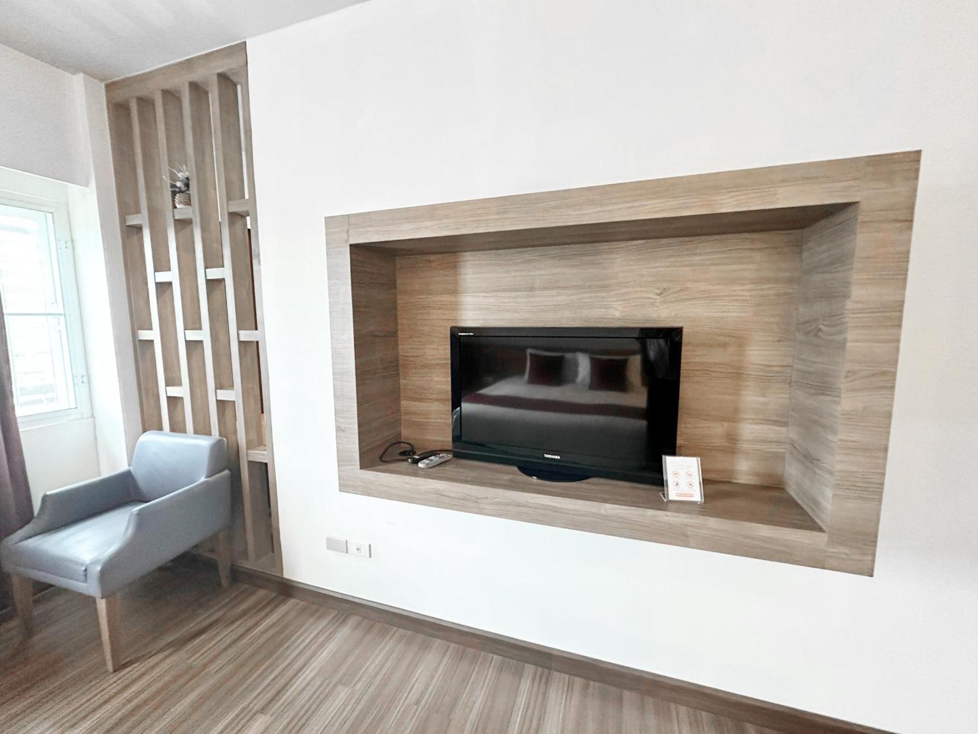 Akelada Hotel Nangrong Kültér fotó