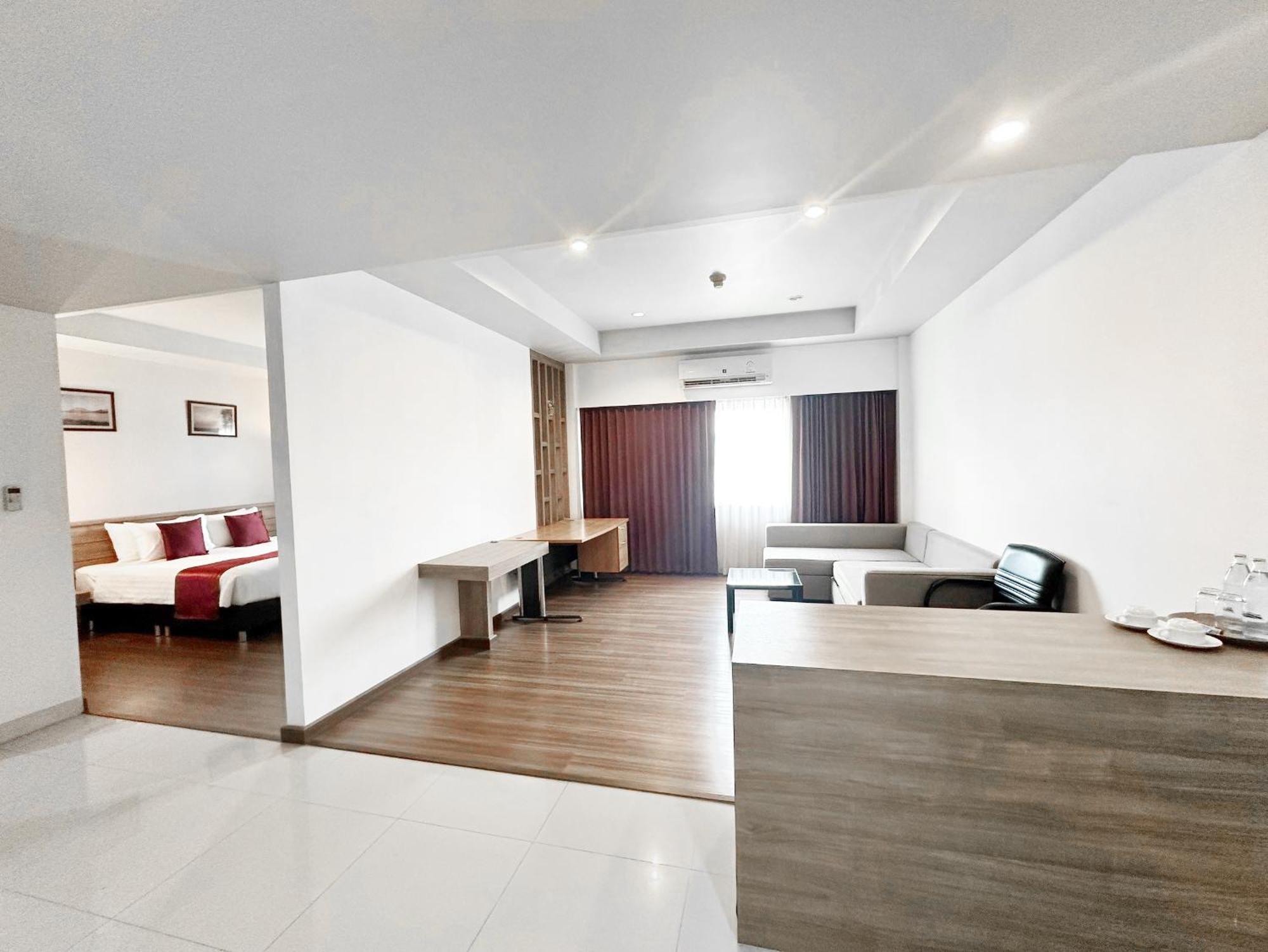 Akelada Hotel Nangrong Kültér fotó