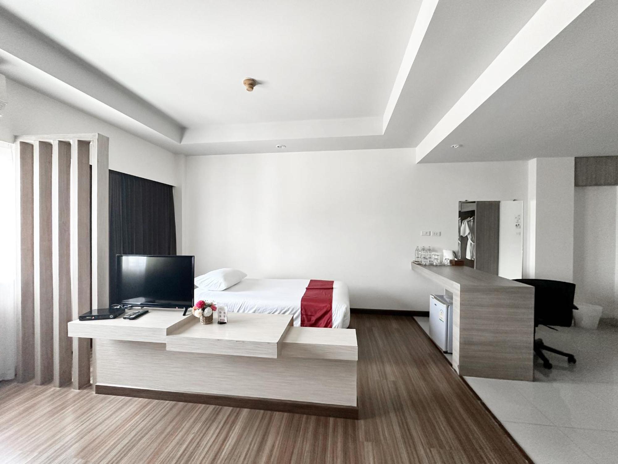 Akelada Hotel Nangrong Kültér fotó