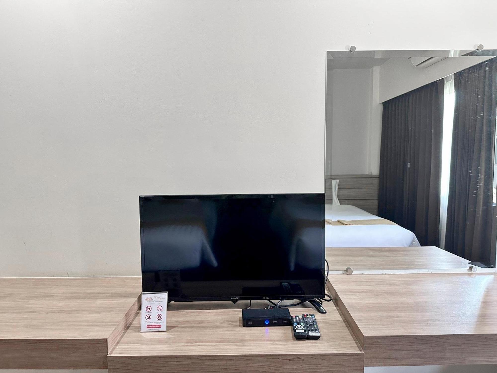 Akelada Hotel Nangrong Kültér fotó